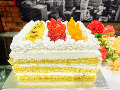 Mixed Fruits Cream Cake