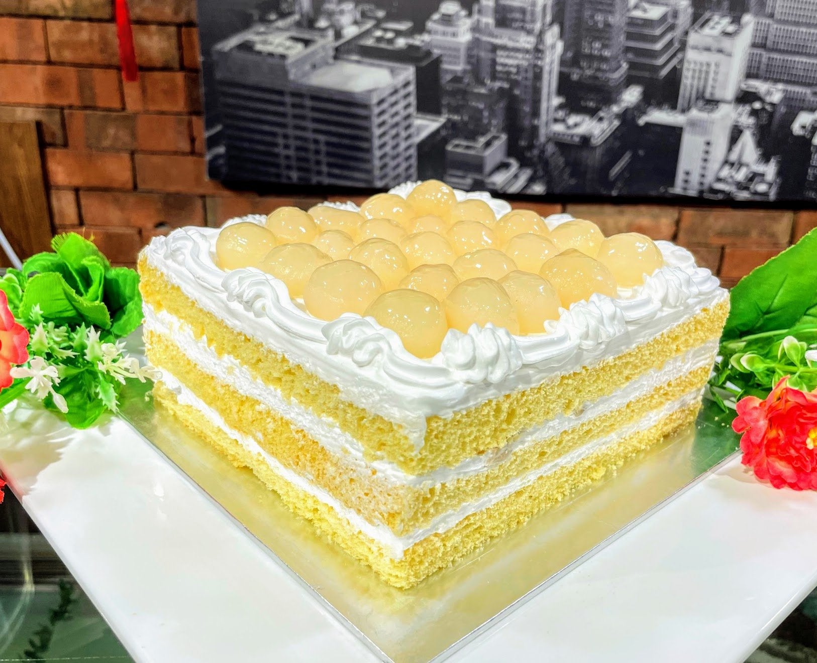 Longan Fruit Cream Cake